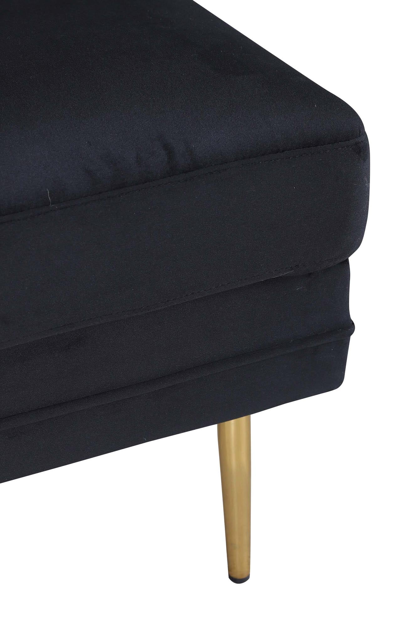 Boom Ottoman / Pouf in Schwarz präsentiert im Onlineshop von KAQTU Design AG. Ottoman ist von Venture Home