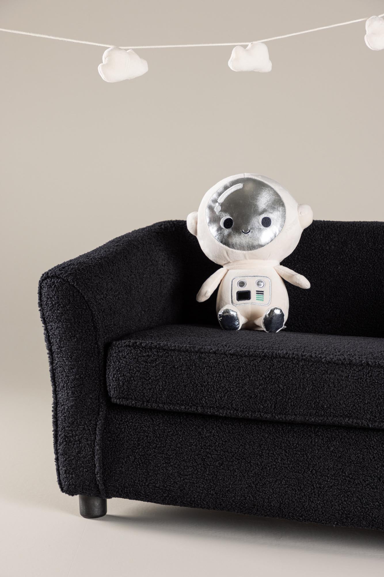 Måna Kids Sofa: Komfort und Nachhaltigkeit für kleine Entdecker.