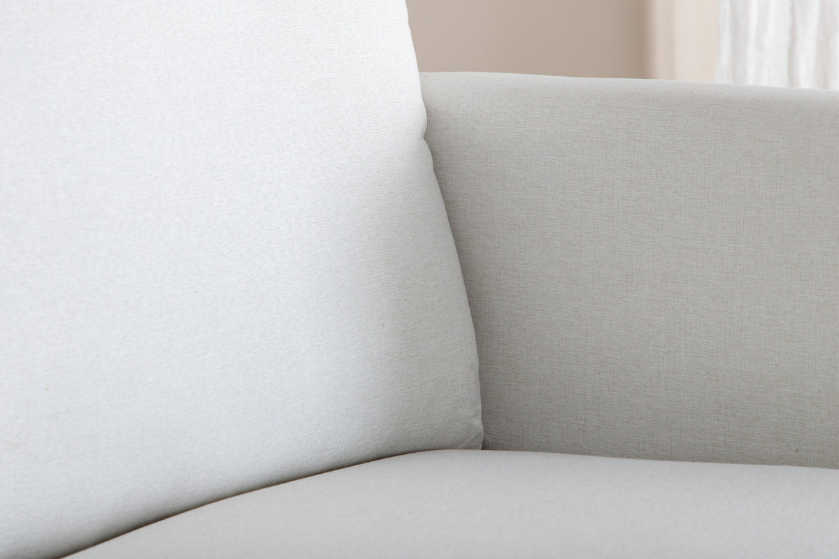 Zoom 2er Sofa in Weiss präsentiert im Onlineshop von KAQTU Design AG. 2er Sofa ist von Venture Home