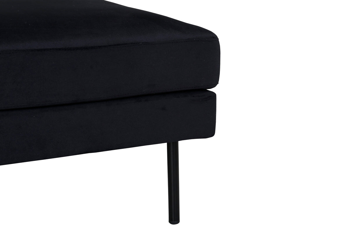 Zoom Ottoman / Pouf in Schwarz präsentiert im Onlineshop von KAQTU Design AG. Ottoman ist von Venture Home