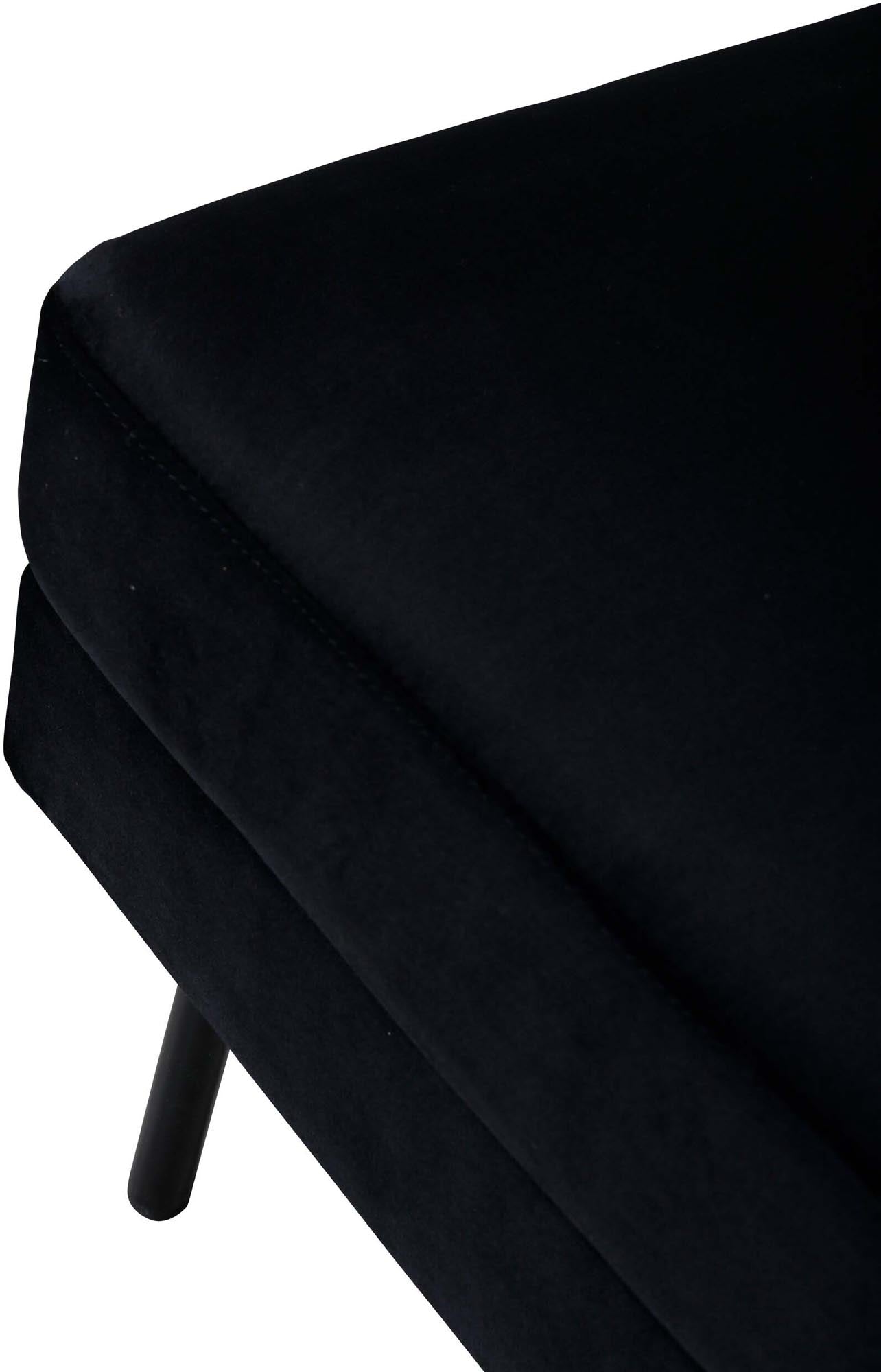 Stilvoller Zoom Ottoman: Vielseitige Sitzgelegenheit für moderne Räume.