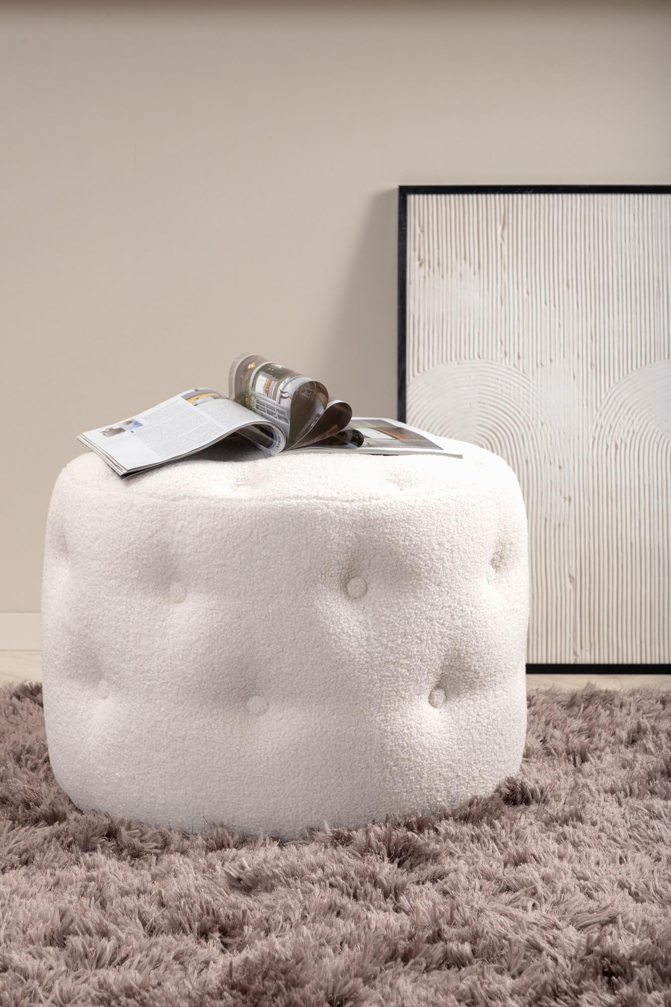 Benjamin Ottoman / Pouf in Weiss präsentiert im Onlineshop von KAQTU Design AG. Pouf ist von Venture Home