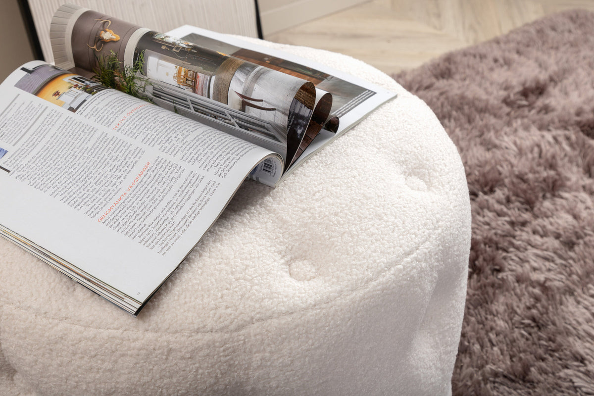 Benjamin Ottoman / Pouf in Weiss präsentiert im Onlineshop von KAQTU Design AG. Pouf ist von Venture Home