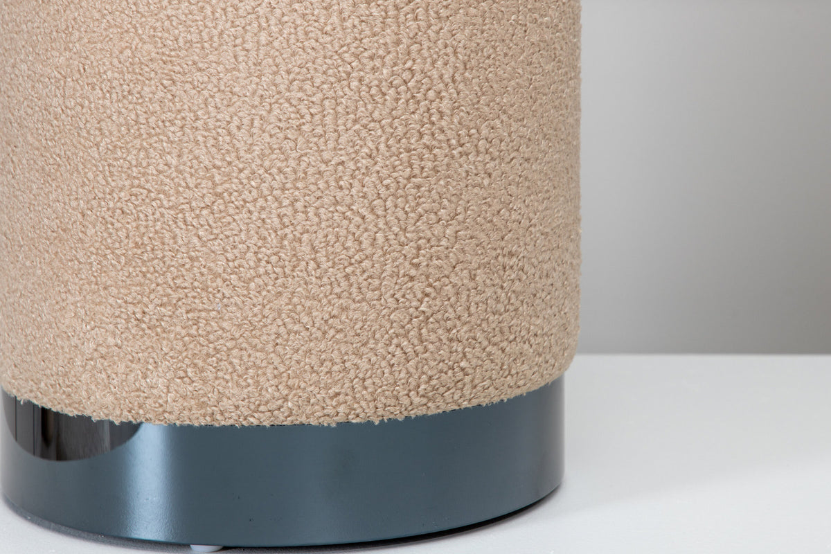 Benji Ottoman / Pouf in Beige präsentiert im Onlineshop von KAQTU Design AG. Pouf ist von Venture Home