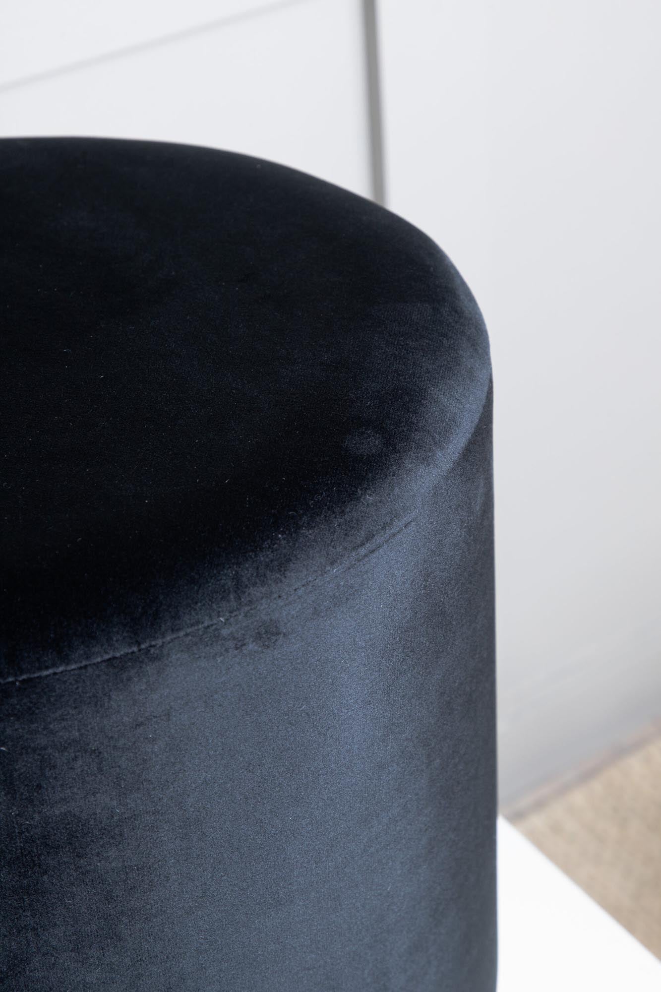 Benji Ottoman: Stilvoller Pouf in Beige für zeitlose Eleganz.