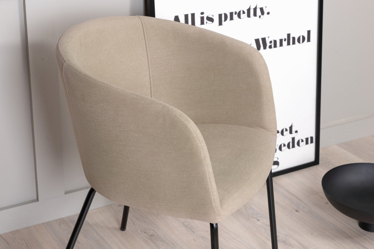 Berit Stuhl in Beige präsentiert im Onlineshop von KAQTU Design AG. Stuhl ist von Venture Home