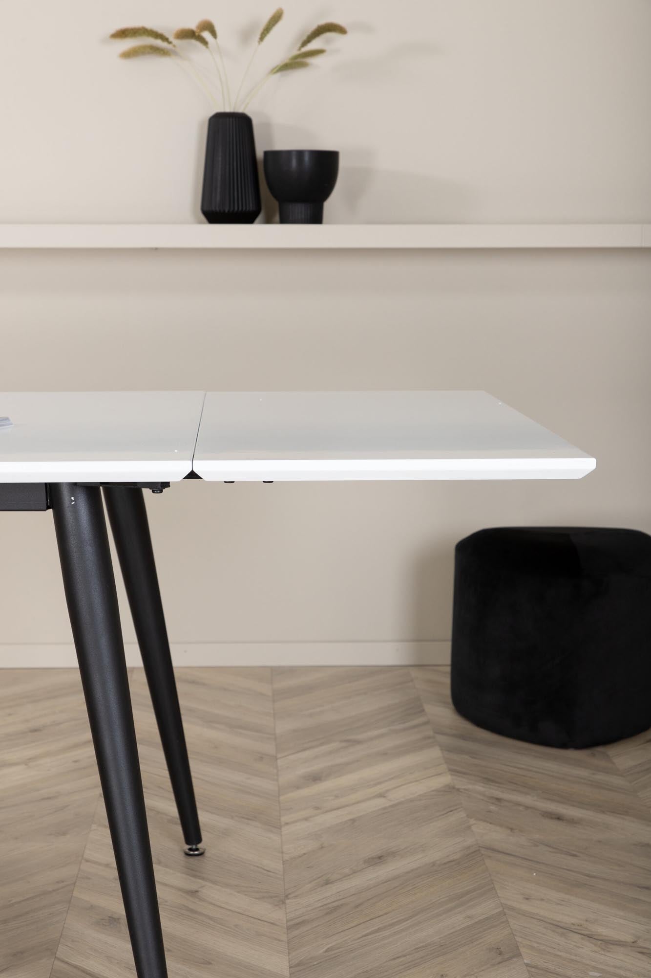 Eleganter Jimmy Tisch von Venture Home in strahlendem Weiss.