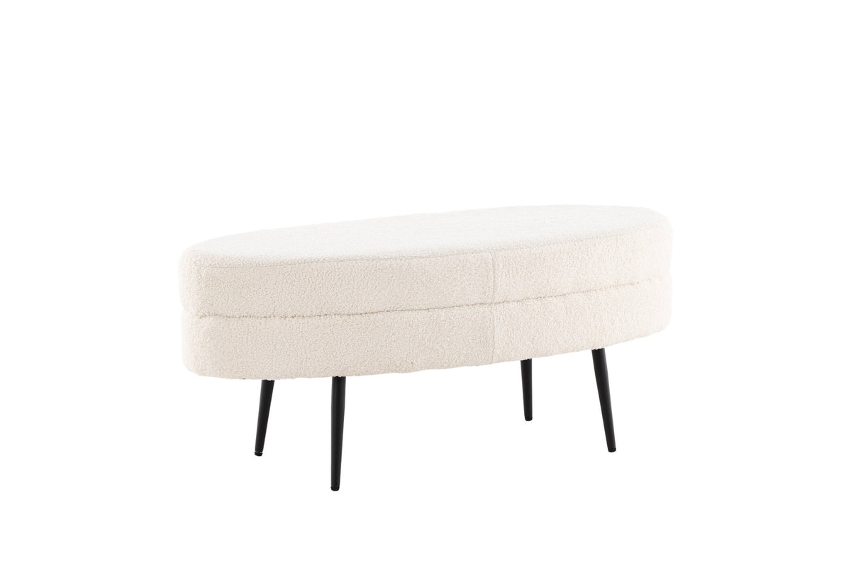 Otto Ottoman / Pouf in Weiss präsentiert im Onlineshop von KAQTU Design AG. Ottoman ist von Venture Home