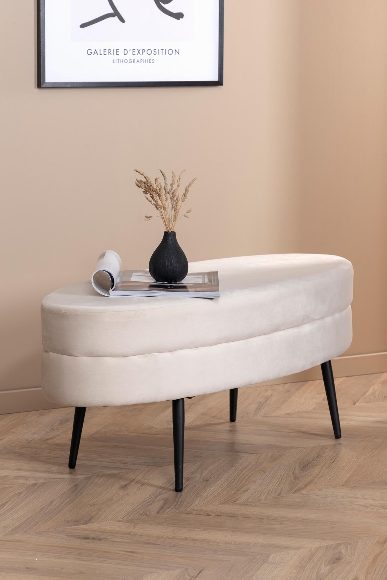 Stilvoller Otto Ottoman von Venture Home: Bequemer Pouf in Beige, ideal für Wohnzimmer, Schlafzimmer und Flur. Hochwertige Materialien für Komfort.