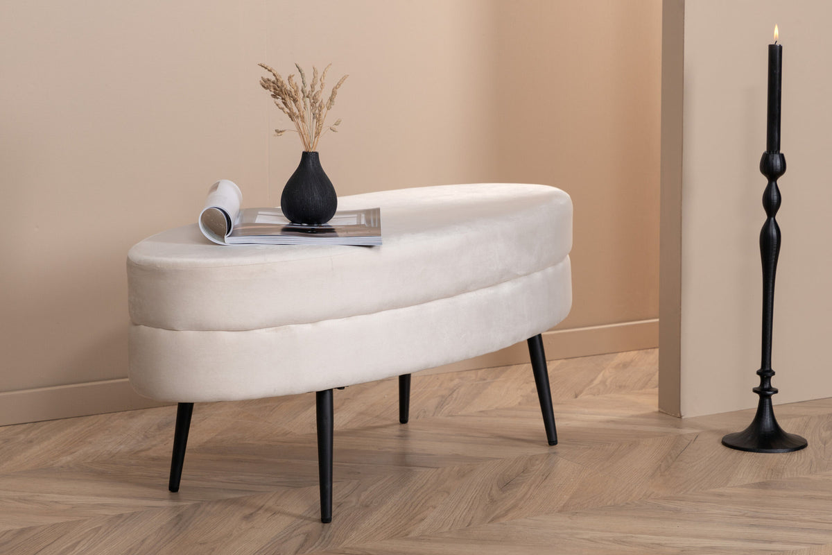 Otto Ottoman / Pouf in Weiss präsentiert im Onlineshop von KAQTU Design AG. Ottoman ist von Venture Home
