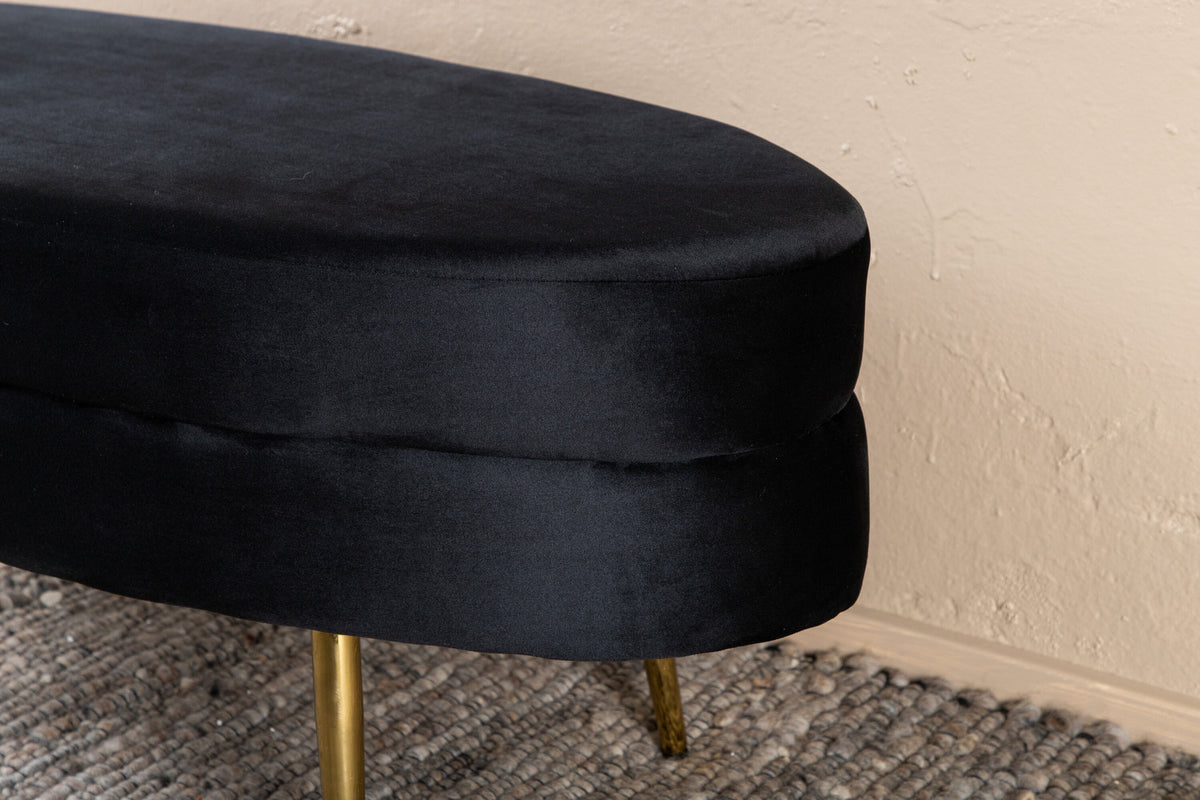 Otto Ottoman / Pouf in Schwarz präsentiert im Onlineshop von KAQTU Design AG. Ottoman ist von Venture Home