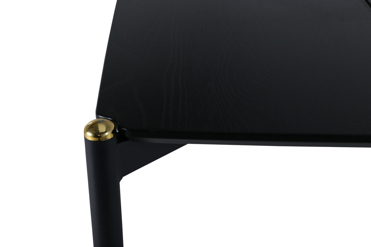 Pelle Esstisch in Schwarz präsentiert im Onlineshop von KAQTU Design AG. Esstisch ist von Venture Home