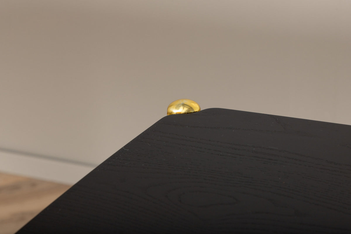 Pelle Esstisch in Schwarz präsentiert im Onlineshop von KAQTU Design AG. Esstisch ist von Venture Home