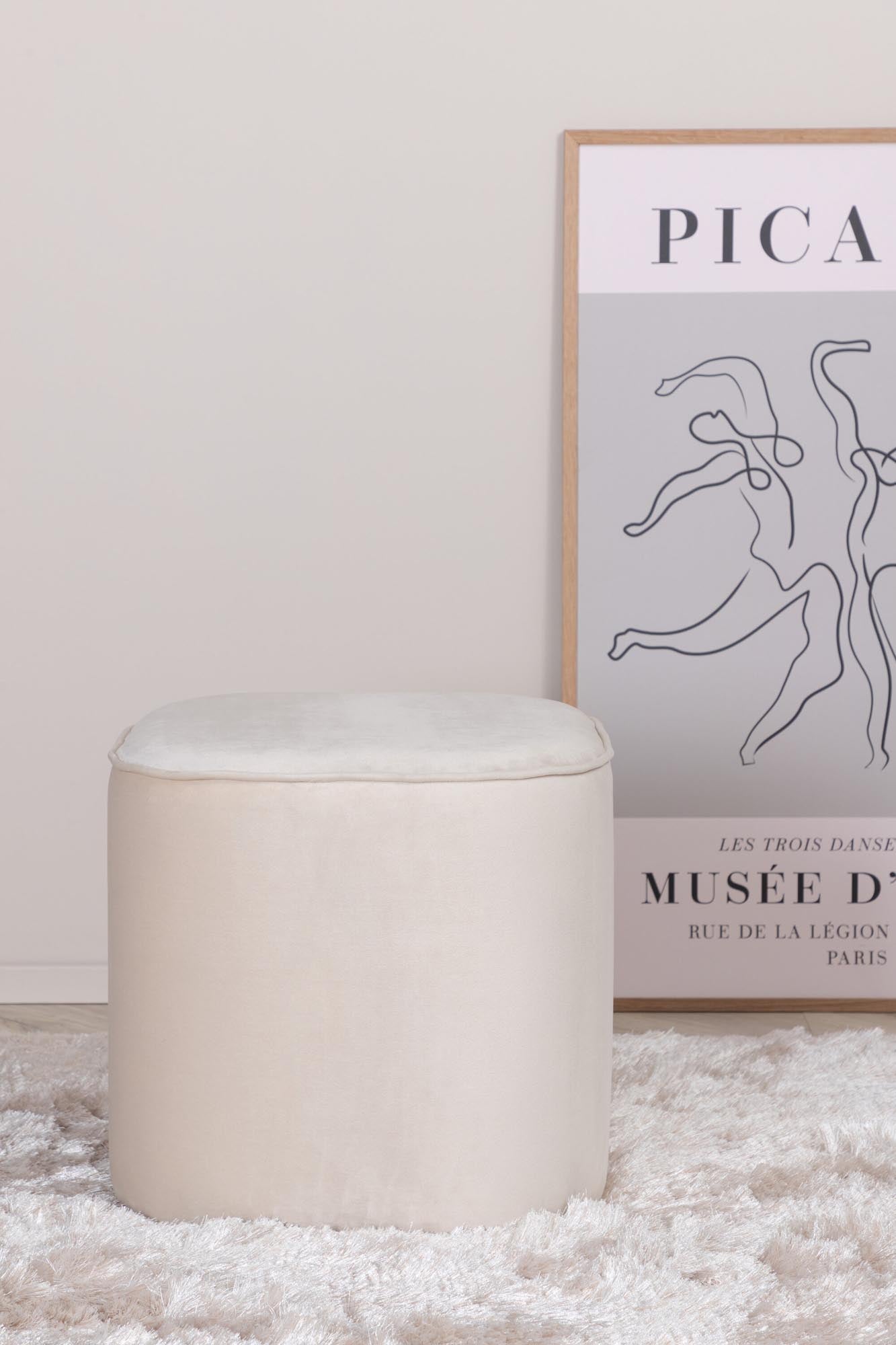 Piff Ottoman / Pouf in Weiss präsentiert im Onlineshop von KAQTU Design AG. Pouf ist von Venture Home