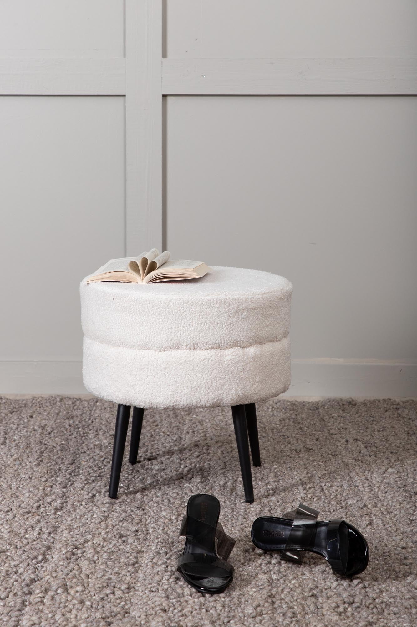 Pot Ottoman / Pouf in Weiss präsentiert im Onlineshop von KAQTU Design AG. Pouf ist von Venture Home