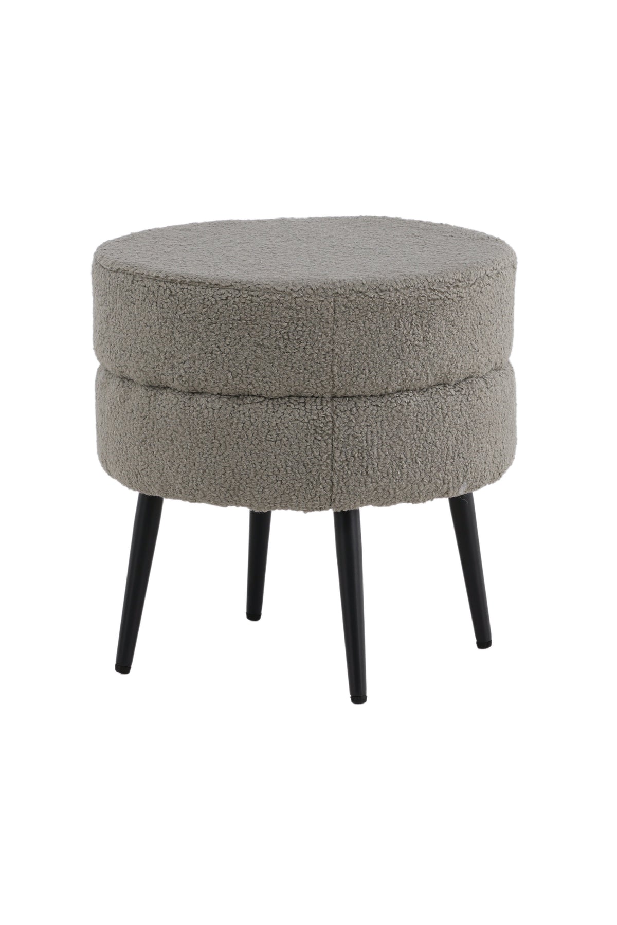 Runder Pouf Pot in Grau mit Teddystoff-Bezug, Durchmesser 40 cm, auf schwarzen, leicht ausgestellten Stahlbeinen stehend.