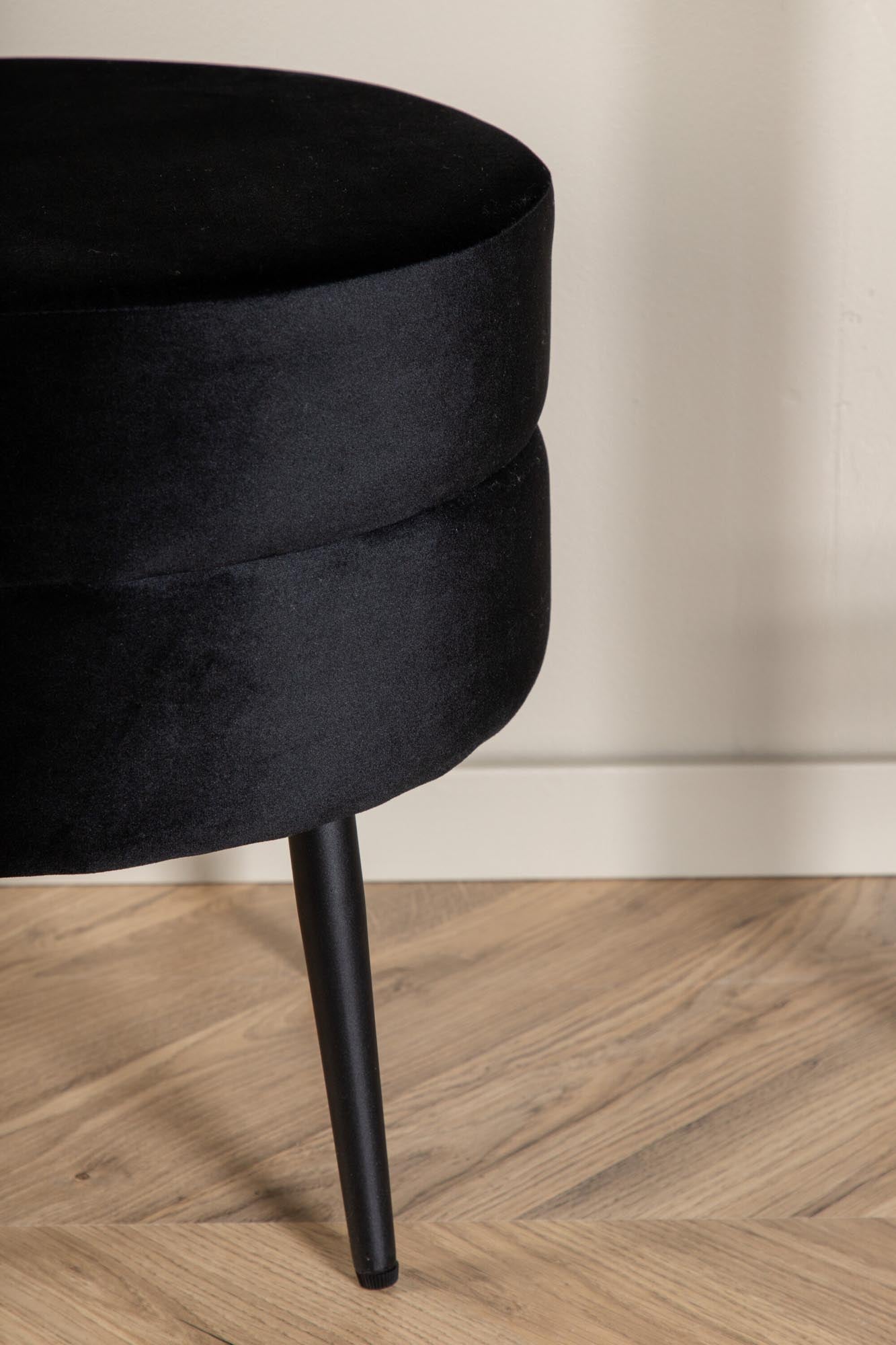 Pot Ottoman / Pouf in Schwarz präsentiert im Onlineshop von KAQTU Design AG. Pouf ist von Venture Home