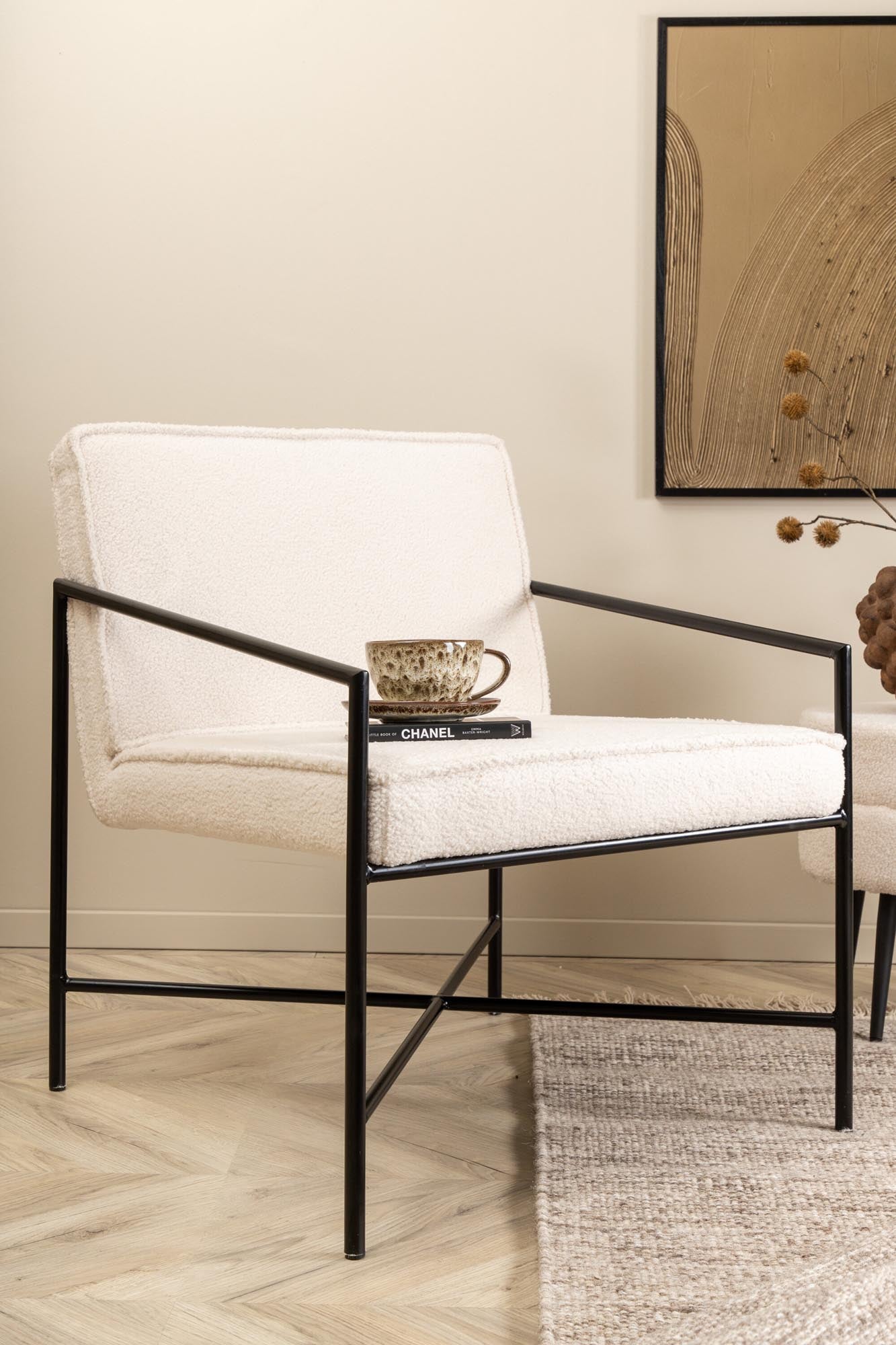 Rakel Sessel von Venture Home: Modernes Design trifft auf Gemütlichkeit.