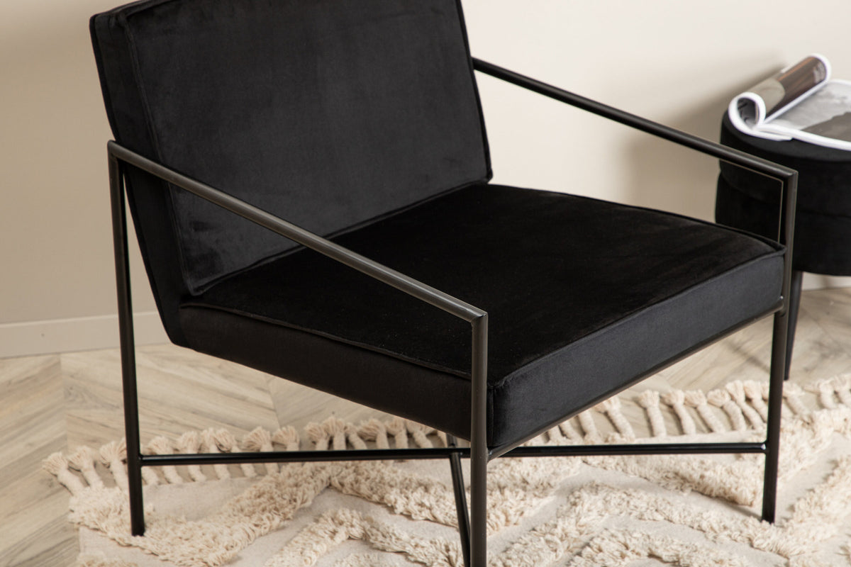 Rakel Sessel in Schwarz präsentiert im Onlineshop von KAQTU Design AG. Sessel mit Armlehnen ist von Venture Home
