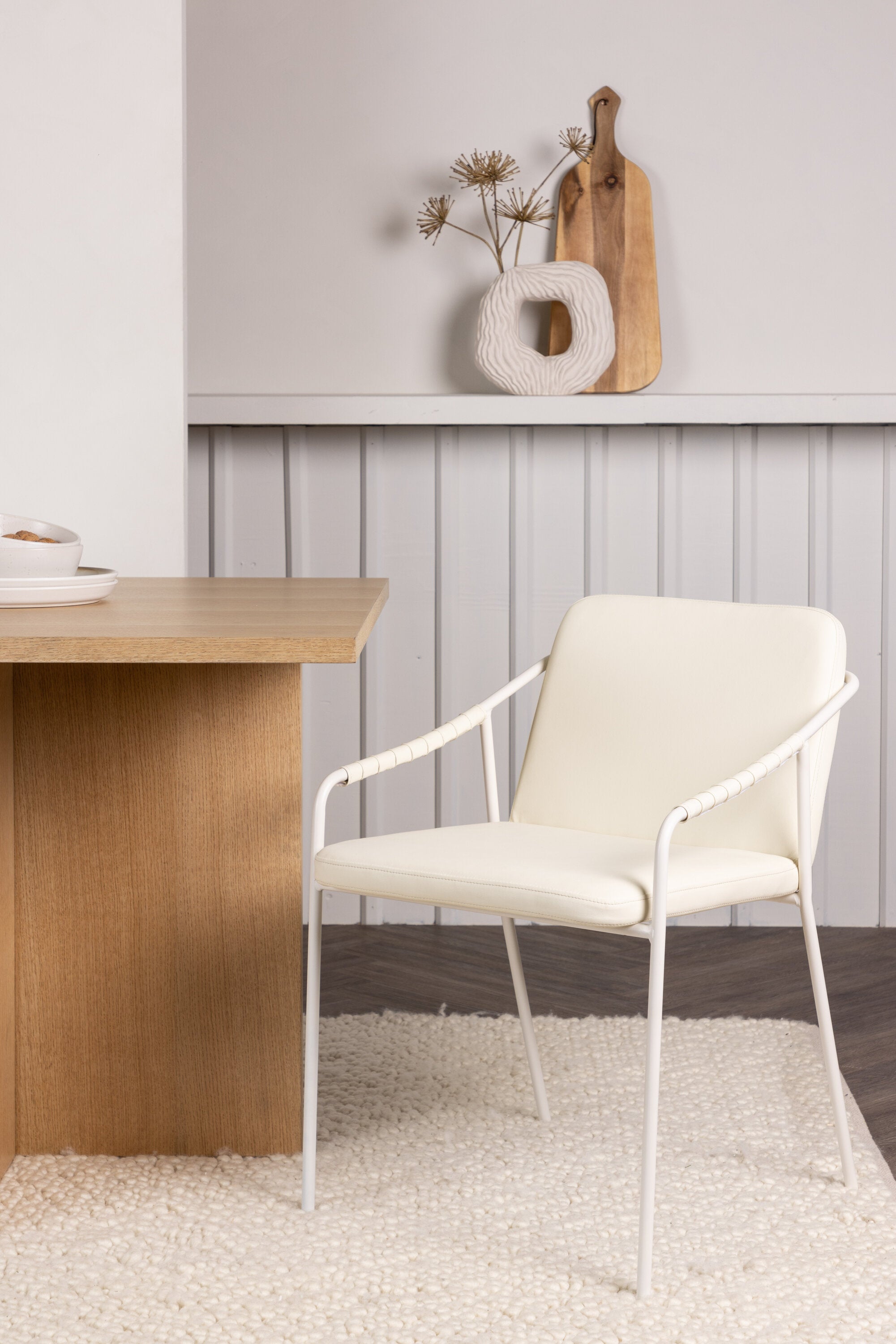 Twist Stuhl in Beige präsentiert im Onlineshop von KAQTU Design AG. Stuhl ist von Venture Home