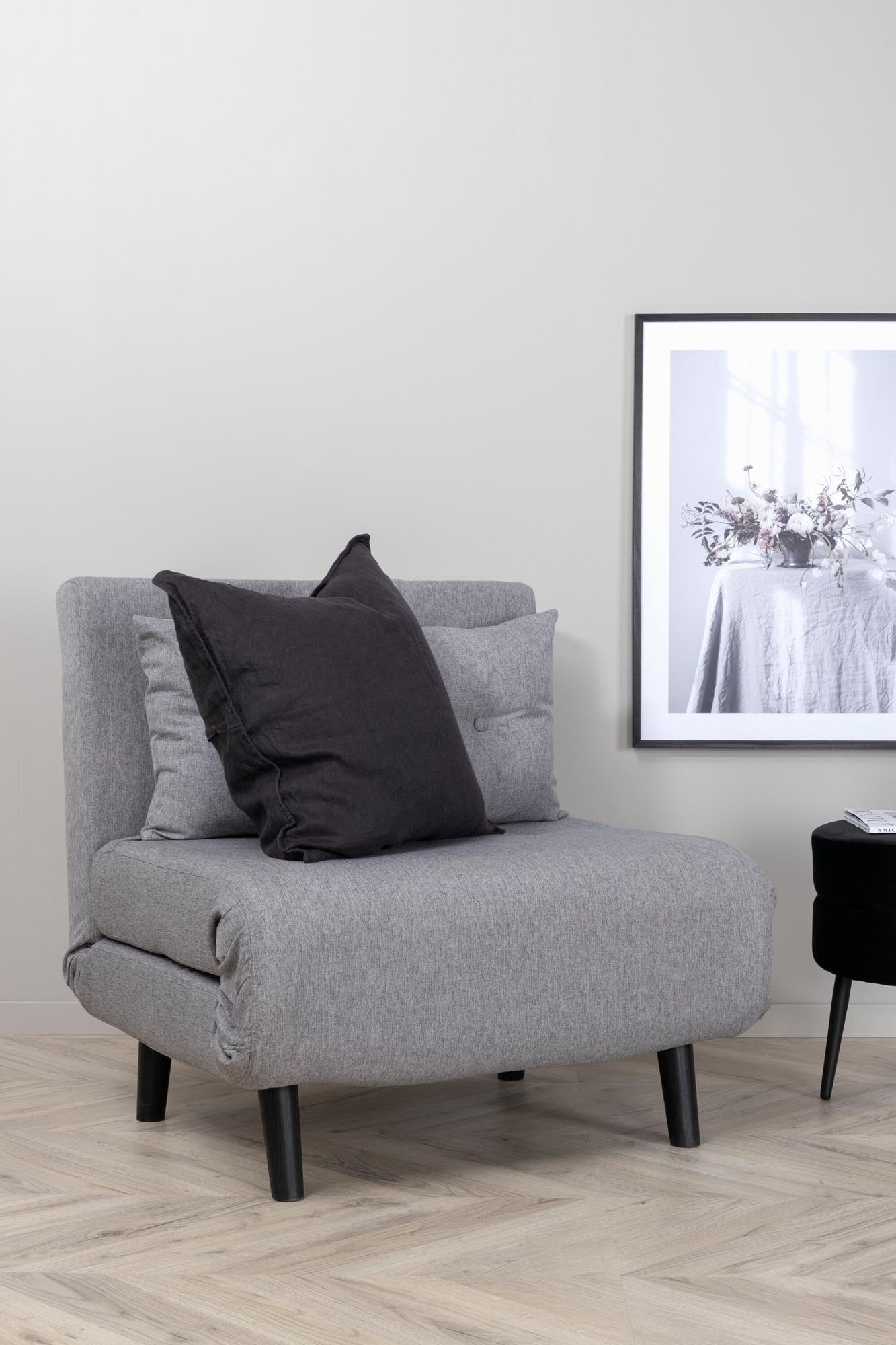 Vicky Bettsofa: Eleganz und Komfort für Ihr modernes Zuhause.