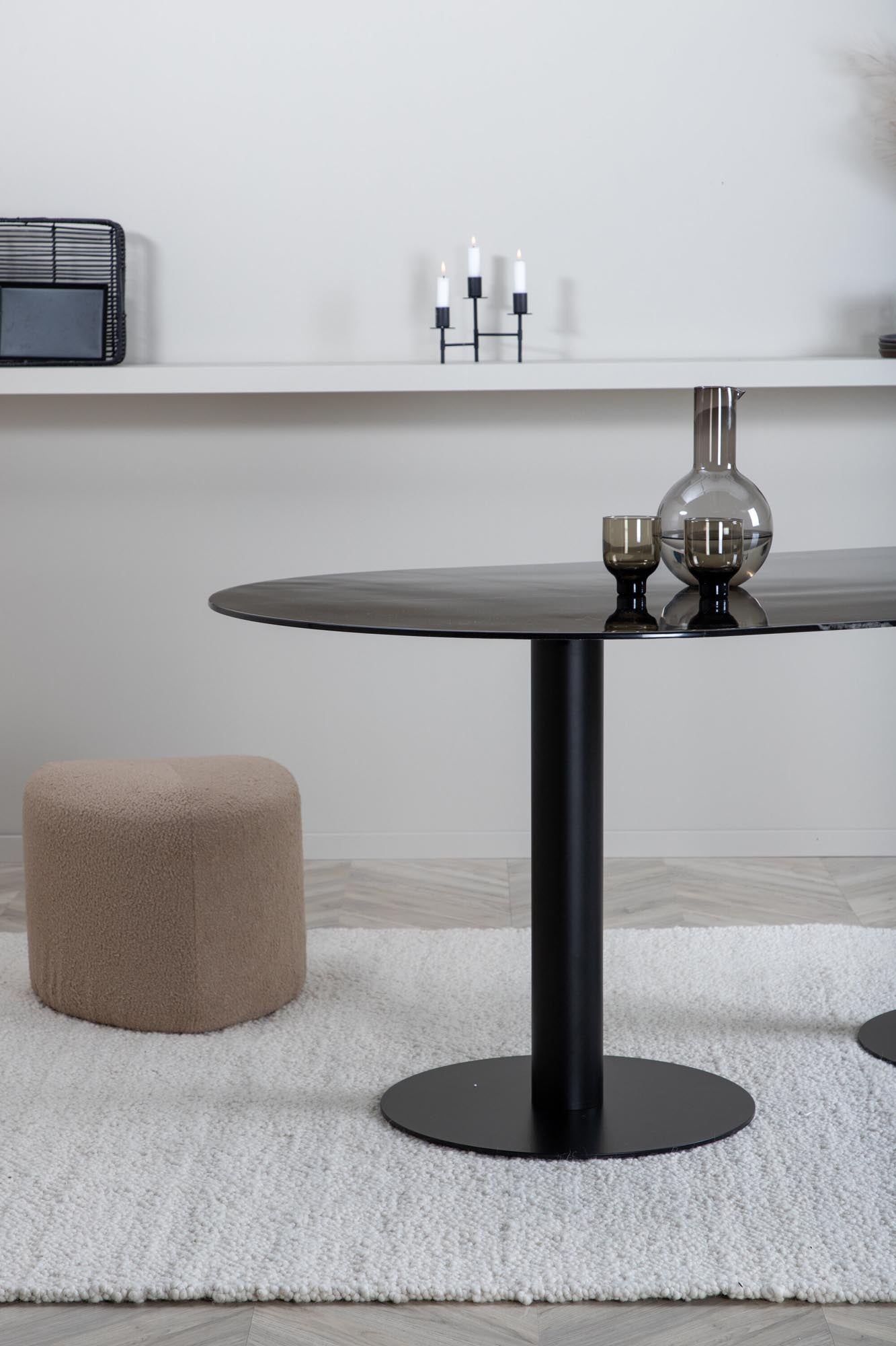 Pillan Tisch: Stilvoller Mittelpunkt für Ihr modernes Zuhause.