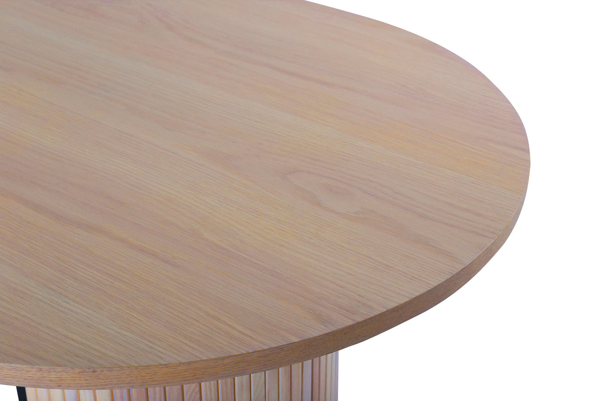 Bianca Tisch in Tünchen präsentiert im Onlineshop von KAQTU Design AG. Esstisch ist von Venture Home