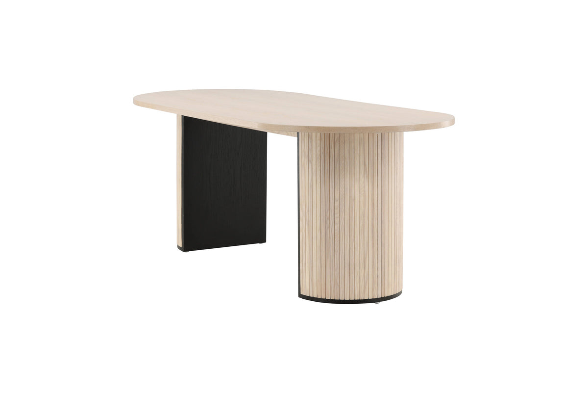 Bianca Tisch in Tünchen präsentiert im Onlineshop von KAQTU Design AG. Esstisch ist von Venture Home