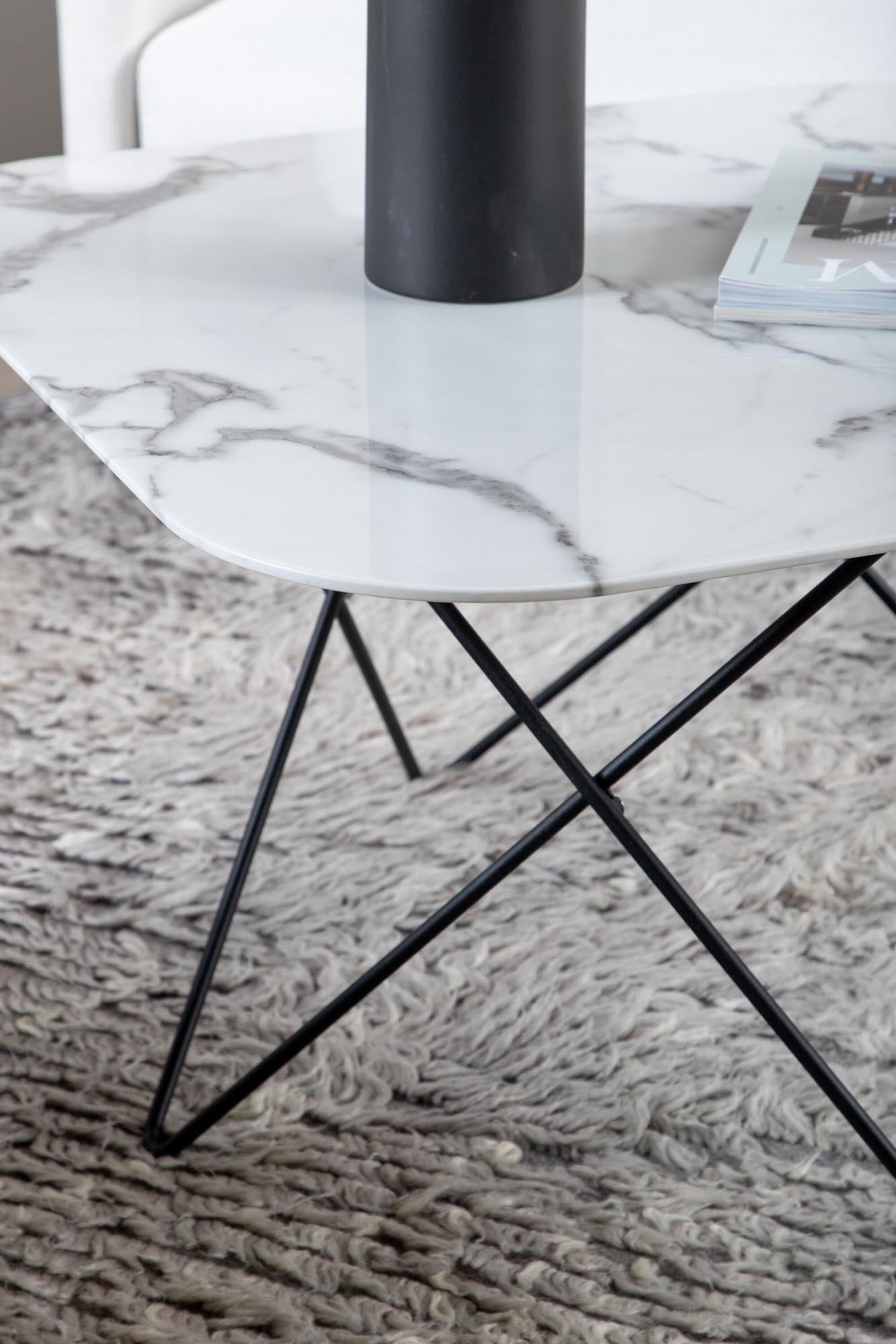Tristar Beistelltisch in Weiss / Schwarz präsentiert im Onlineshop von KAQTU Design AG. Beistelltisch ist von Venture Home