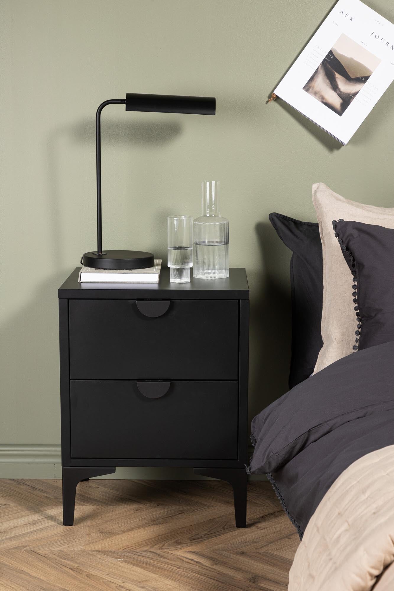 Piring 2 Korpus: Vielseitige Aufbewahrungslösung von Venture Home.