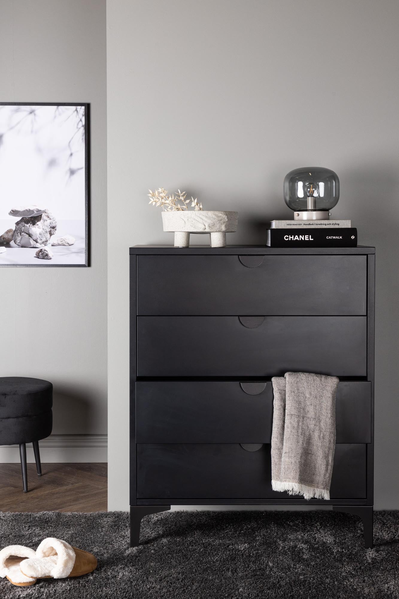 Stilvolles Piring 4 Korpus: Praktisches Regal von Venture Home.