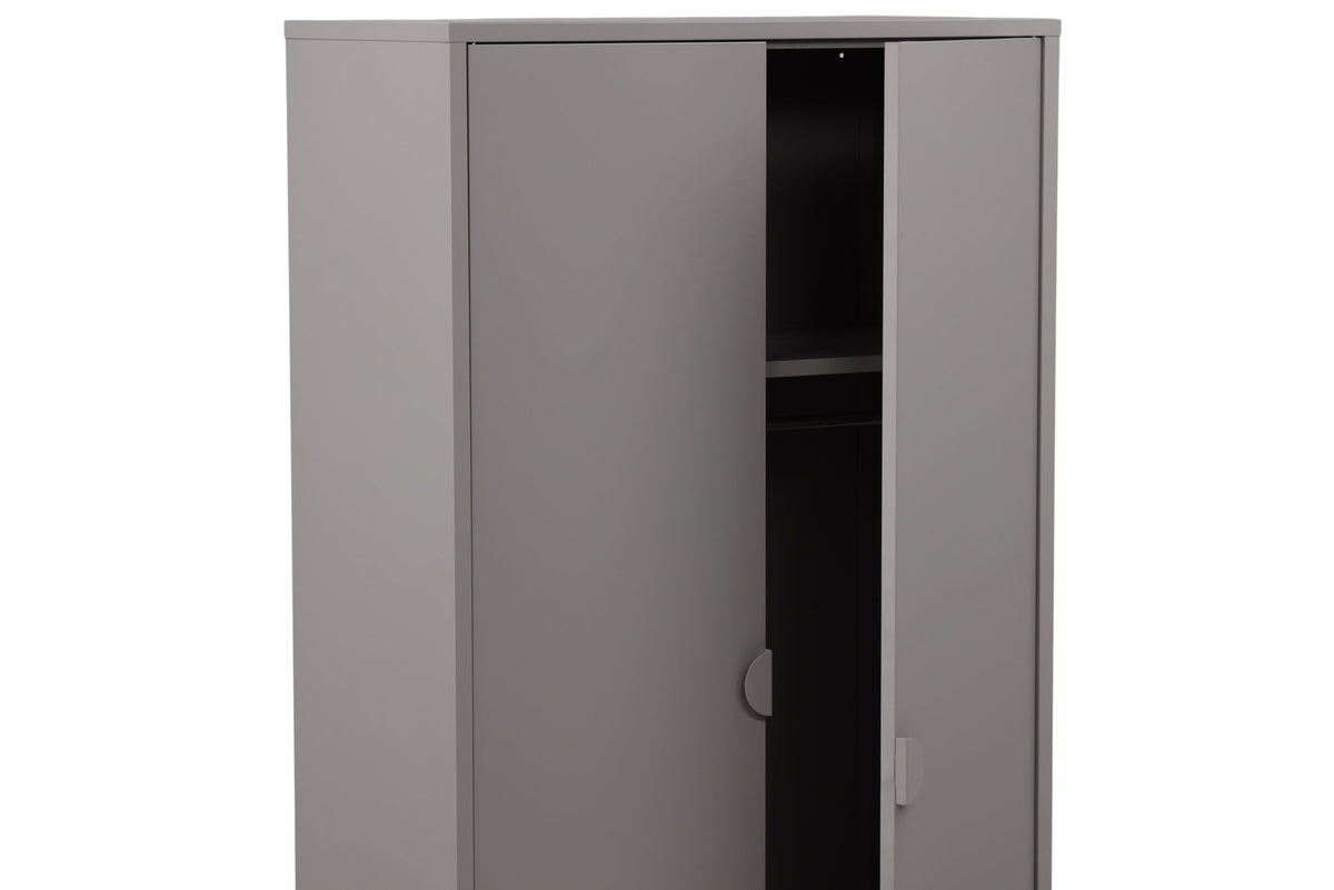 Piring Garderobe in Hellgrau präsentiert im Onlineshop von KAQTU Design AG. Drehtürenschrank ist von Venture Home