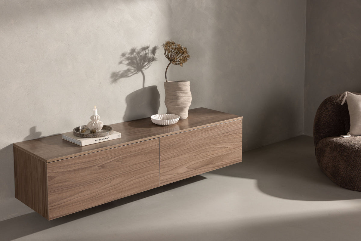 Frihamn Kommode in Nussbaum präsentiert im Onlineshop von KAQTU Design AG. Regal Zubehör ist von Venture Home