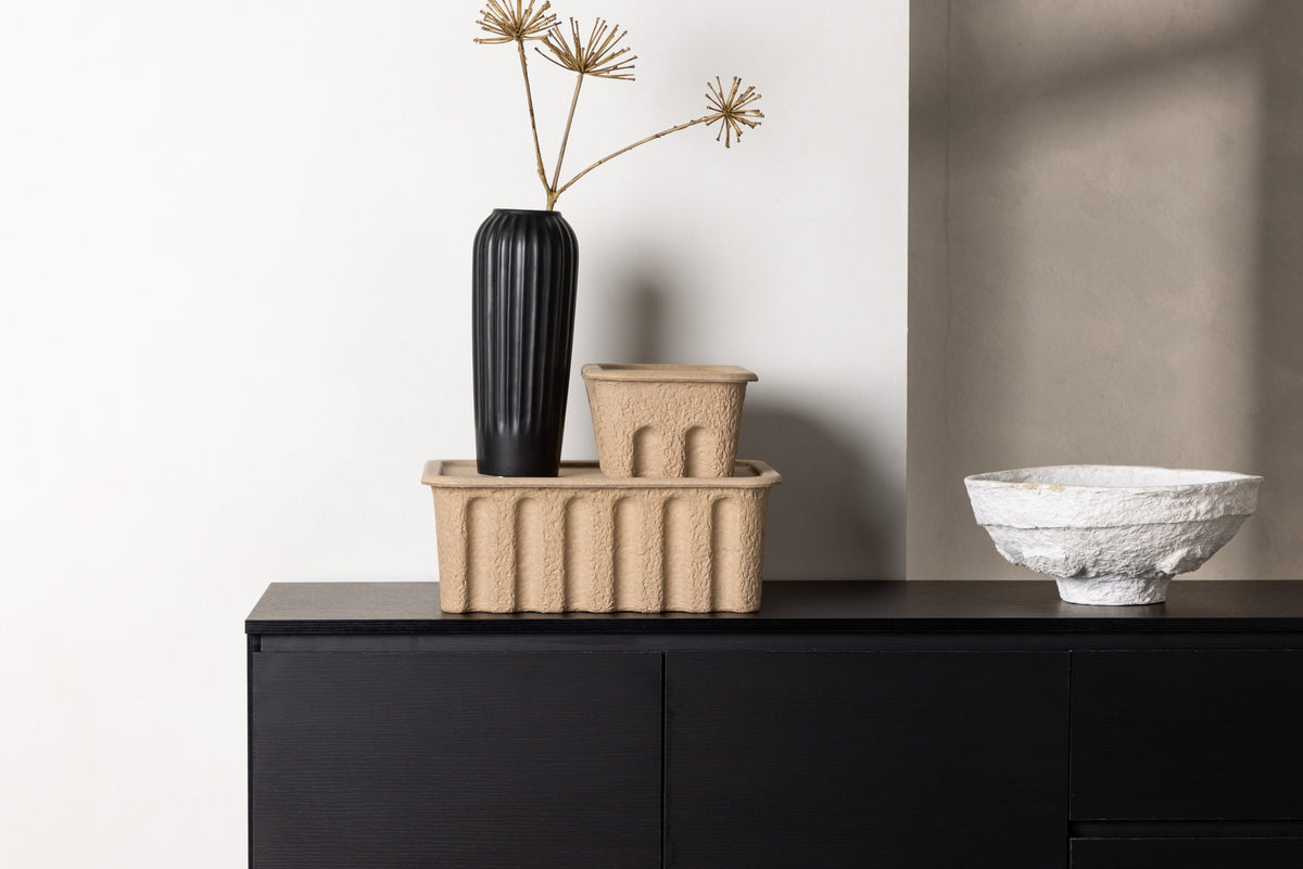 Corpus Sideboard in Schwarz präsentiert im Onlineshop von KAQTU Design AG. Sideboard ist von Venture Home