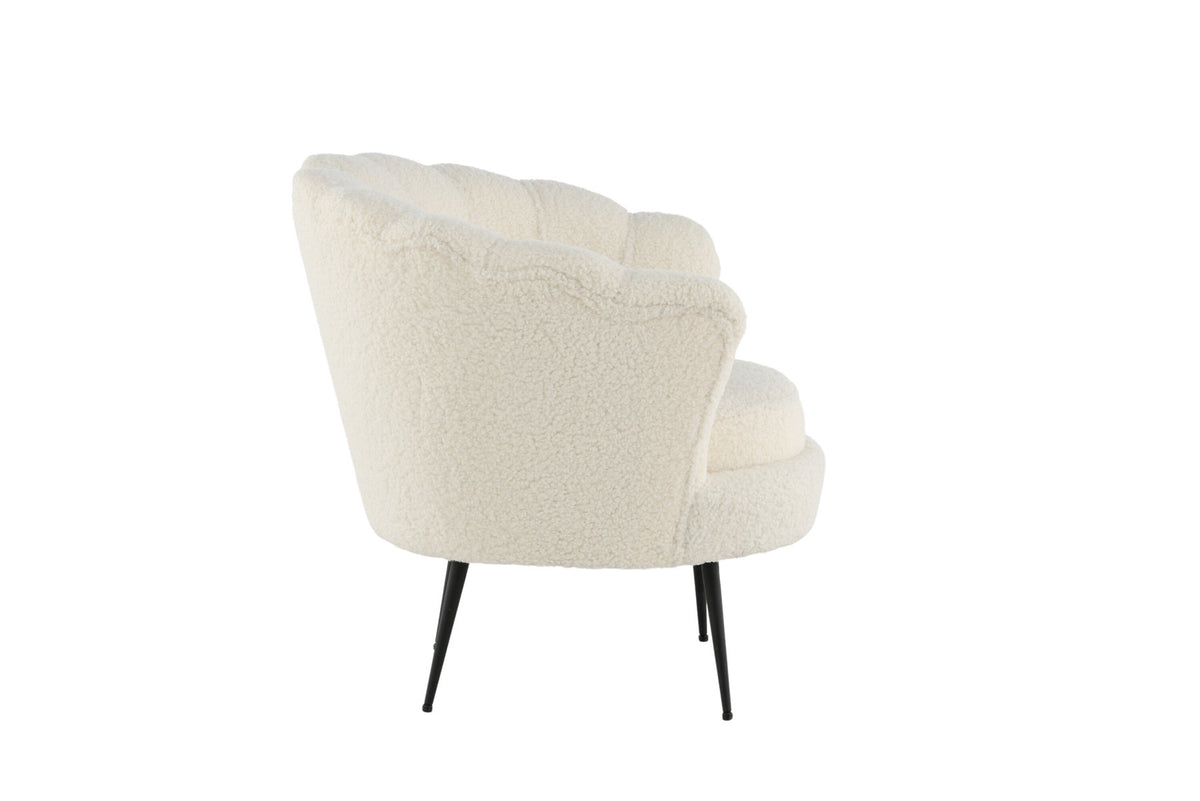 Calais Sessel in Weiss präsentiert im Onlineshop von KAQTU Design AG. Sessel mit Armlehnen ist von Venture Home