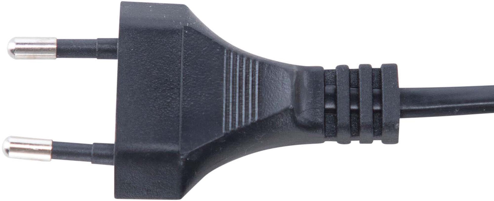 Batang Stehleuchte: Stilvolle Beleuchtung für zeitgemässe Räume.