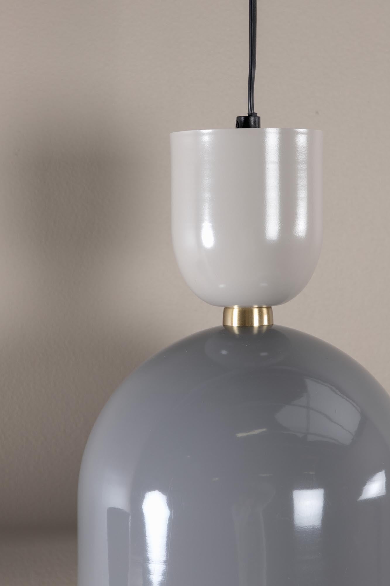 Moderne Tim Pendelleuchte von Venture Home für jeden Wohnstil.