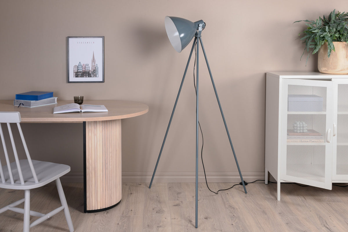 Tiv Stehleuchte in Aqua präsentiert im Onlineshop von KAQTU Design AG. Stehleuchte ist von Venture Home