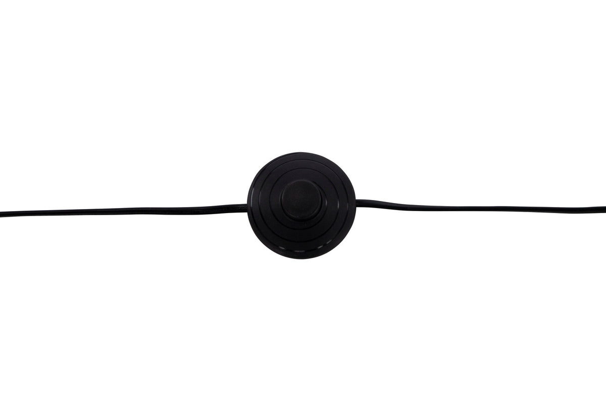 Virro Stehleuchte in Schwarz präsentiert im Onlineshop von KAQTU Design AG. Stehleuchte ist von Venture Home