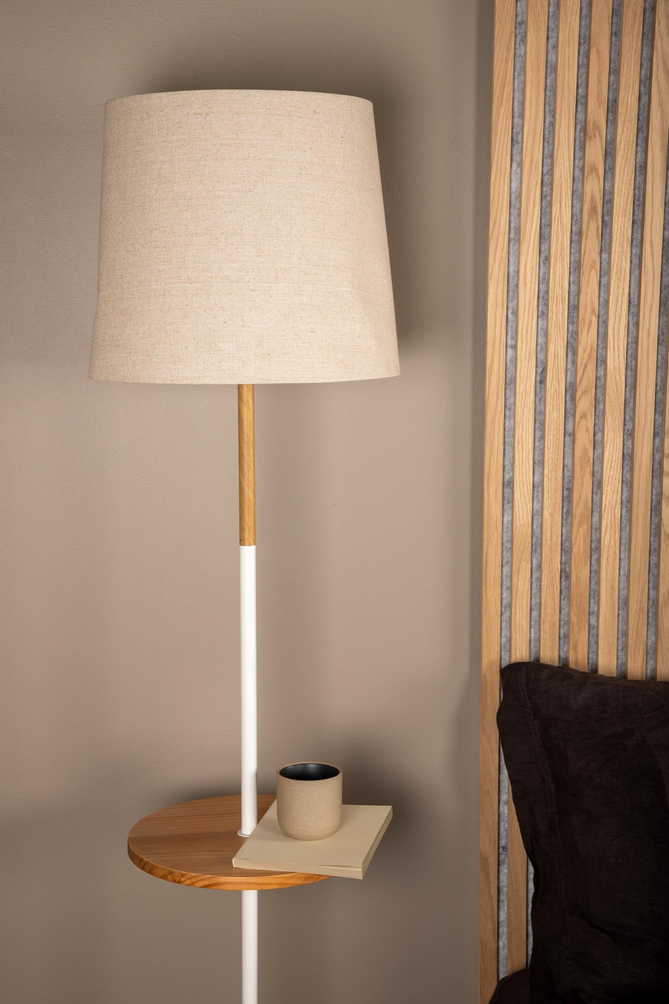 Hattman Stehleuchte: Luxuriöses Design mit Marmor und Leinen.