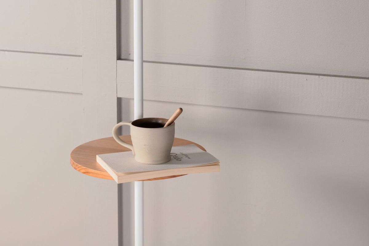 Hattman Stehleuchte in Beige präsentiert im Onlineshop von KAQTU Design AG. Stehleuchte ist von Venture Home