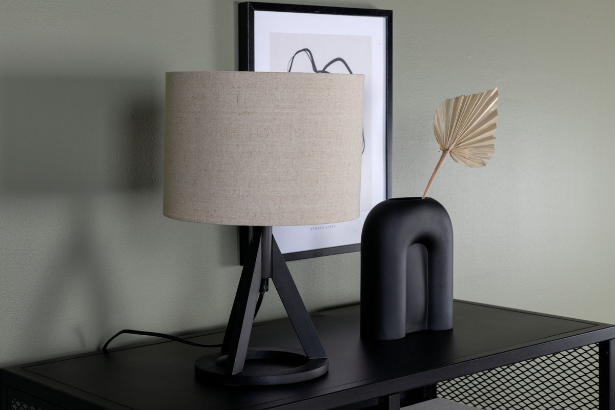 Kona Tischleuchte in Schwarz präsentiert im Onlineshop von KAQTU Design AG. Tischleuchte ist von Venture Home