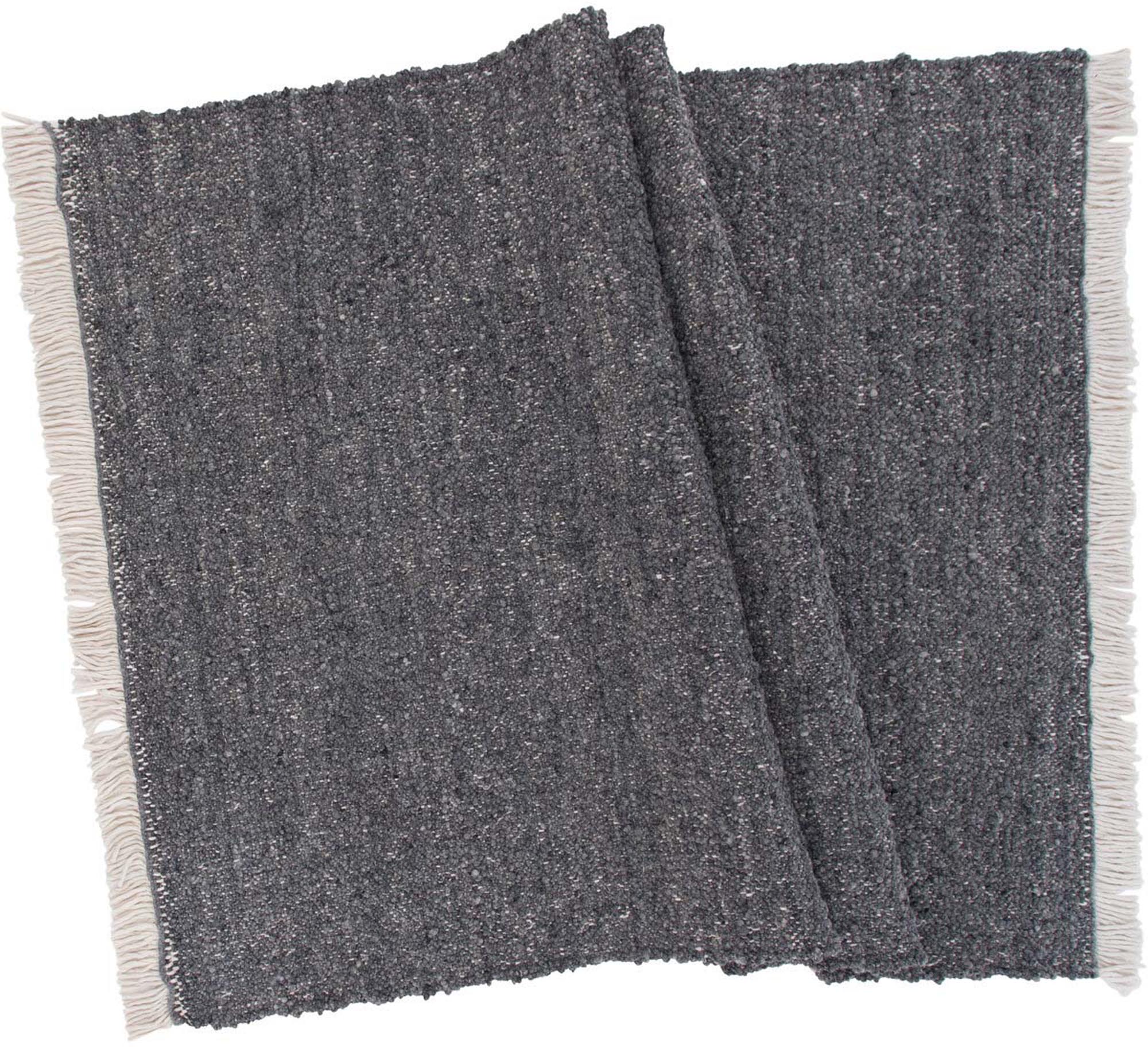 Betina Teppich in Grau präsentiert im Onlineshop von KAQTU Design AG. Teppich ist von Venture Home