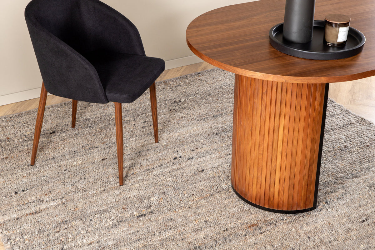 Lumpenteppich in Grau präsentiert im Onlineshop von KAQTU Design AG. Teppich ist von Venture Home