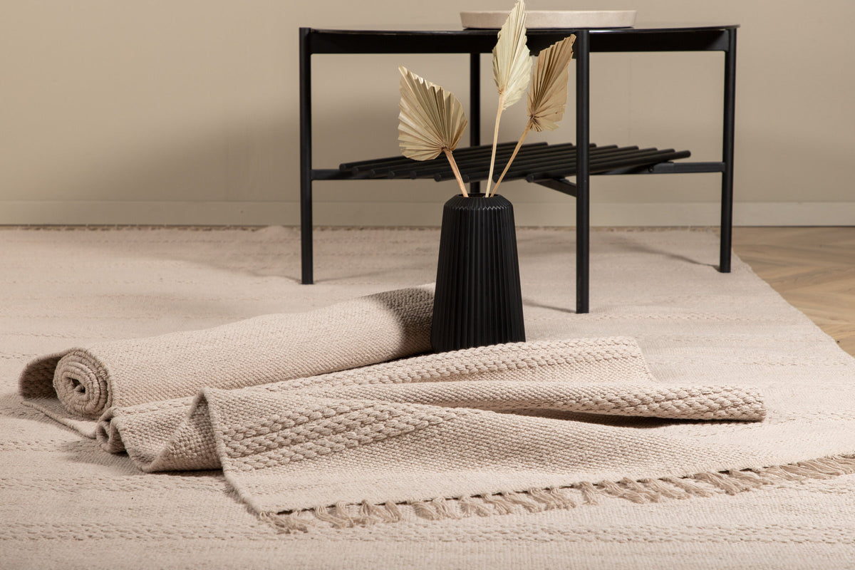 Nico Teppich in Beige präsentiert im Onlineshop von KAQTU Design AG. Teppich ist von Venture Home