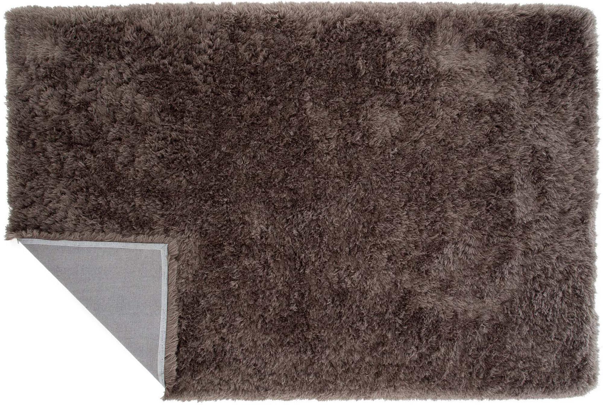 Entdecken Sie den Grace Teppich von Venture Home – ein luxuriöser, weicher Teppich aus strapazierfähigem Polyester, ideal für jedes Zuhause.