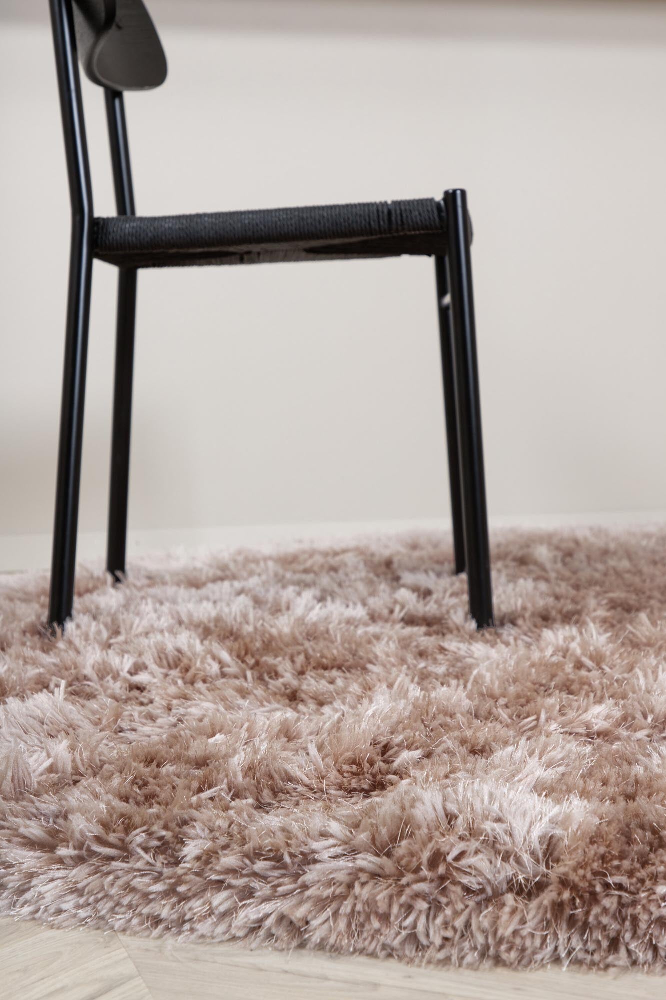 Grace Teppich von Venture Home: Zeitlose Schönheit für jeden Raum.