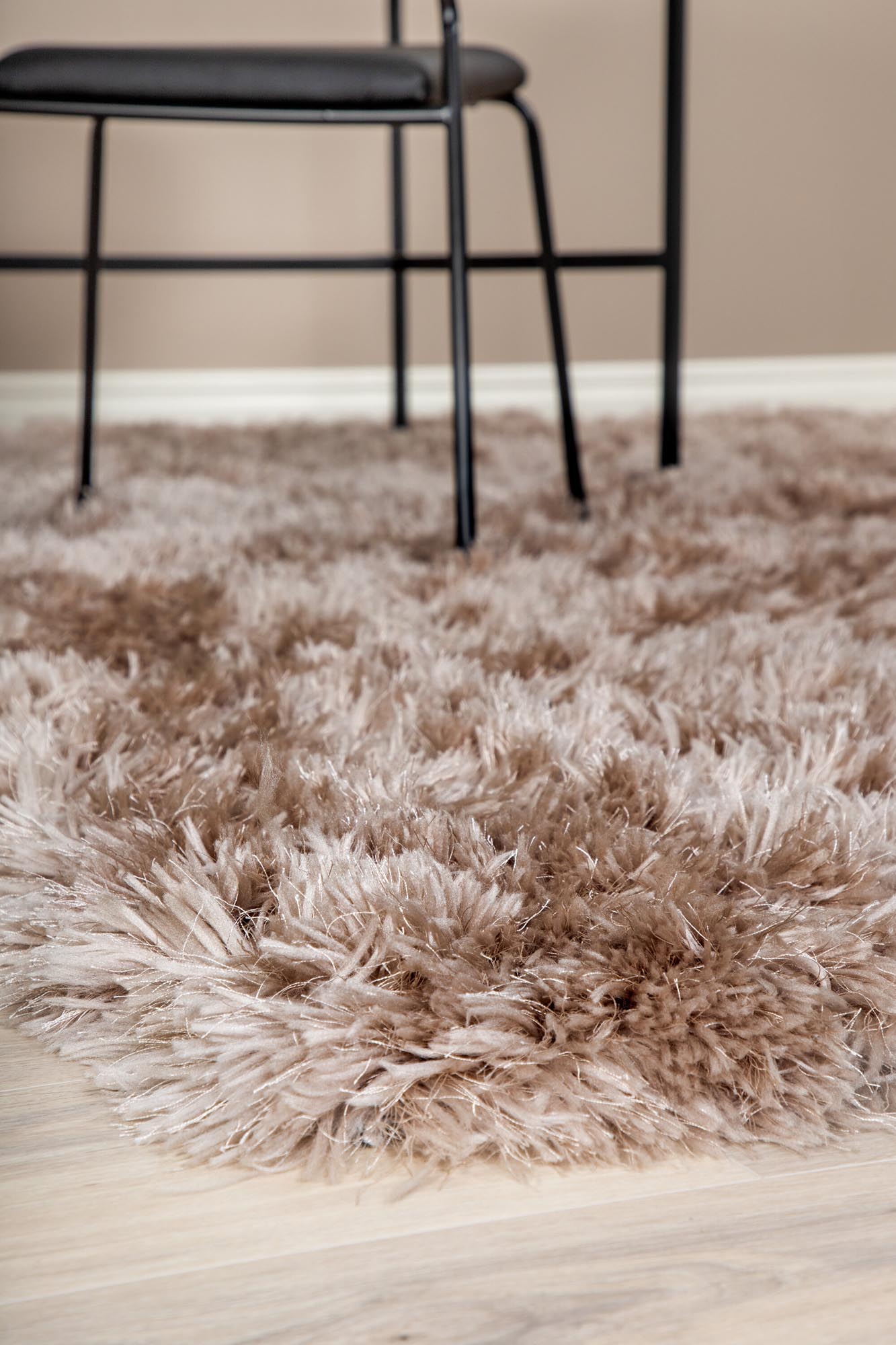 Grace Teppich von Venture Home: Zeitlose Schönheit für jeden Raum.