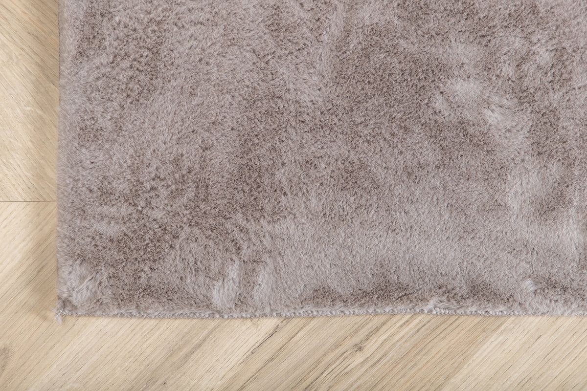Nina Teppich in Grau präsentiert im Onlineshop von KAQTU Design AG. Teppich ist von Venture Home