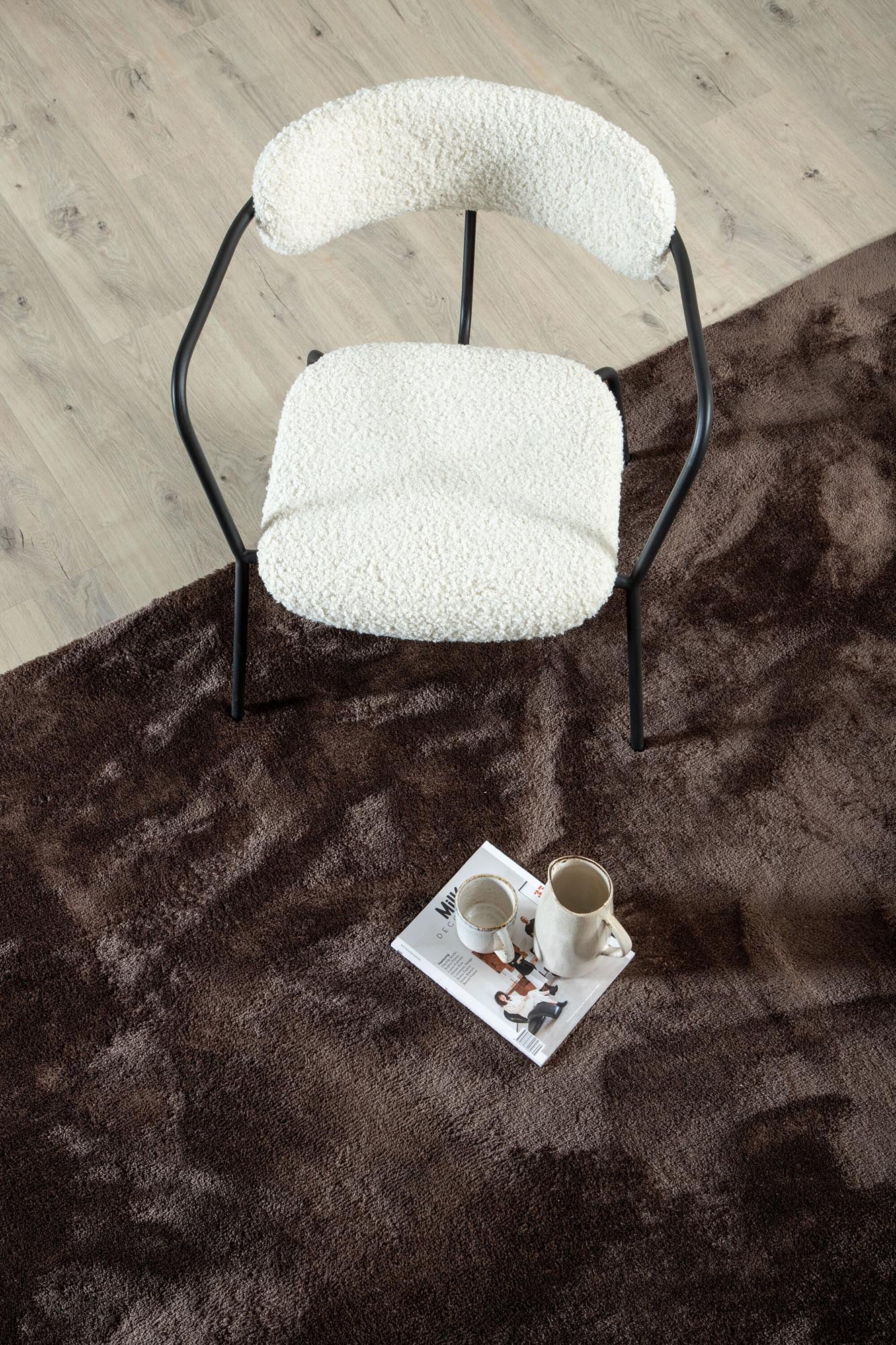 Stilvoller Blanca Teppich von Venture Home in sanften Erdtönen. Ideal für einladende Räume und pflegeleicht für den Alltag.